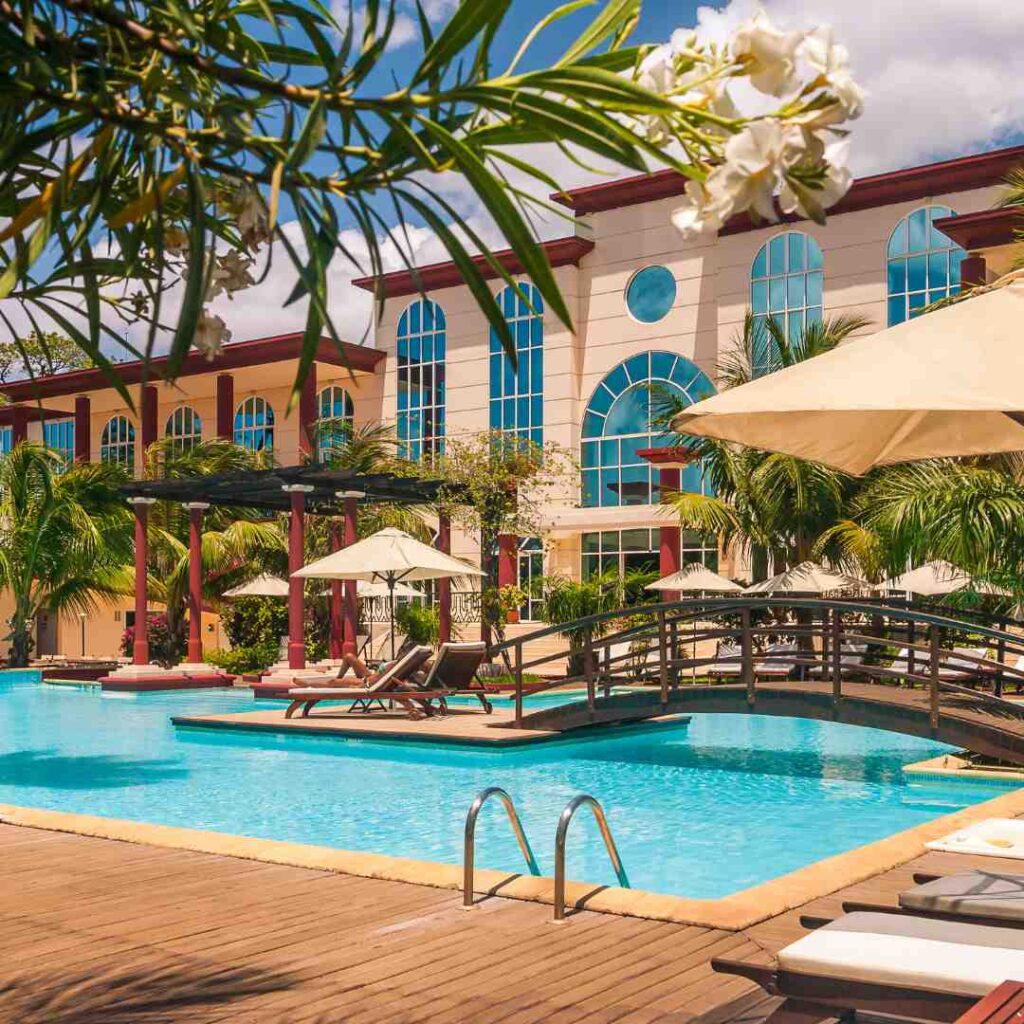 Hotel booking - wakatheworld